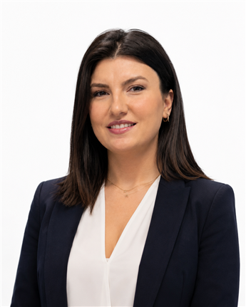 ELİF KANIGÜR